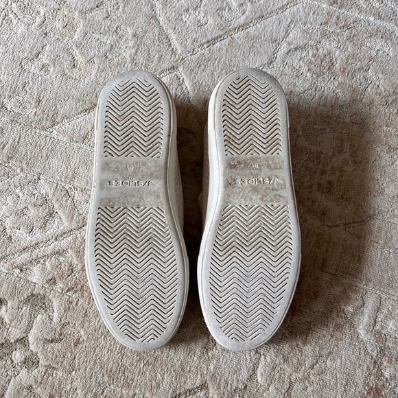 J SLIDES Snakeskin Slip On's - 8.5 - Picture 7 of 7